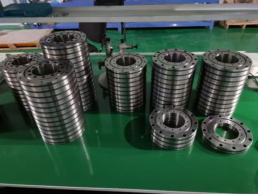 P5 P4 P2 RB3010 Crossed Roller Slewing Bearing THK 30 X 55 X 10 Mm RB3010UUCC0